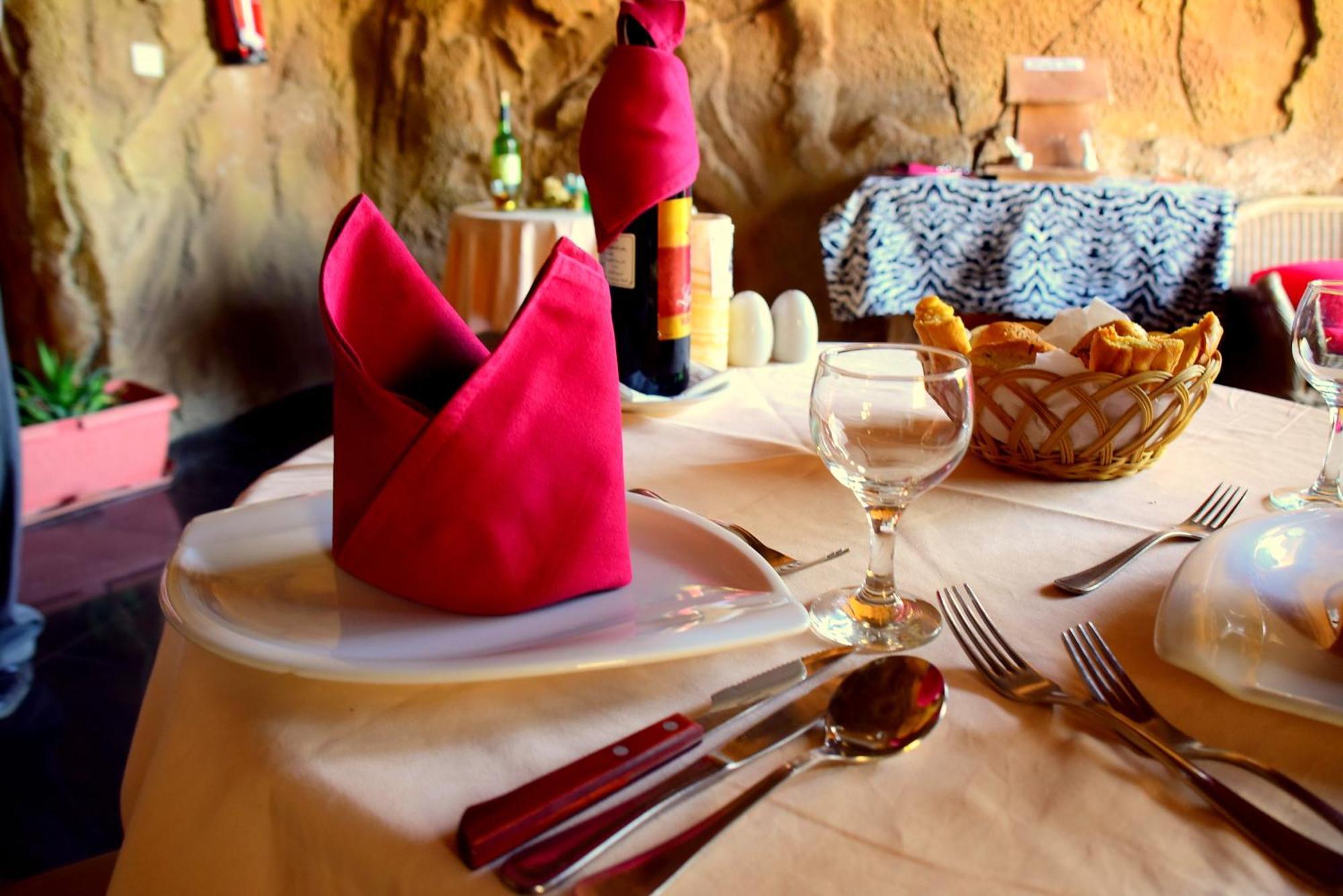 Caves Beach Resort Adults Only Hurghada Exterior foto