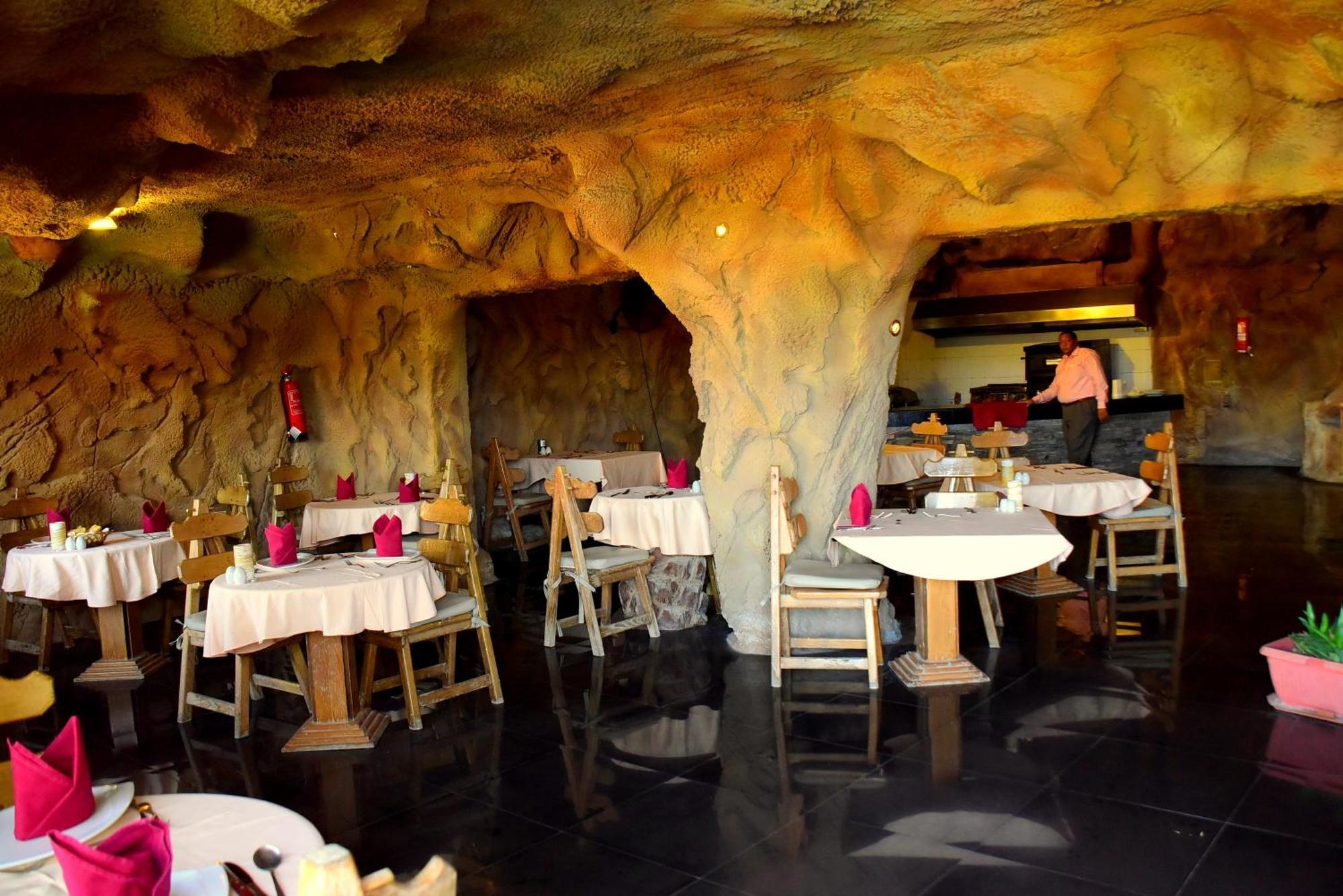 Caves Beach Resort Adults Only Hurghada Exterior foto