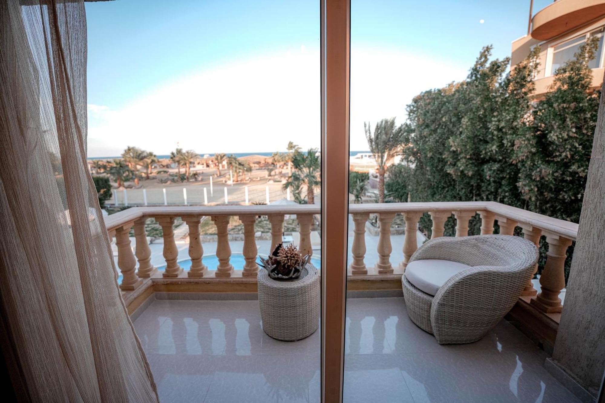 Caves Beach Resort Adults Only Hurghada Exterior foto